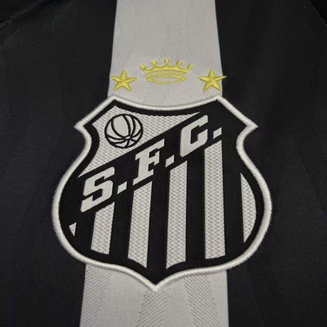 Santos 2027 Home Fan Version com patrocinios | Jersey Zone Store