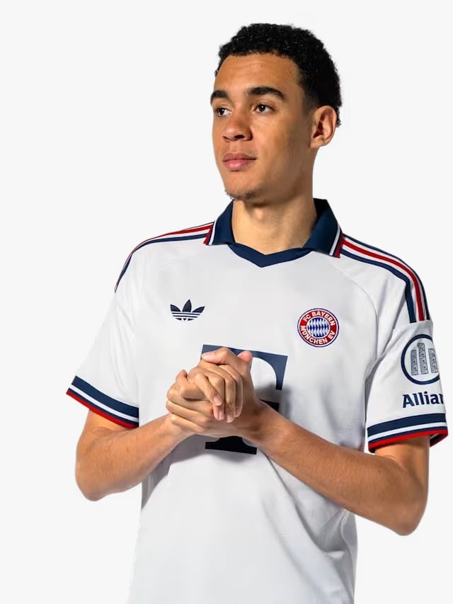 Bayern 26/27 Away Jersey