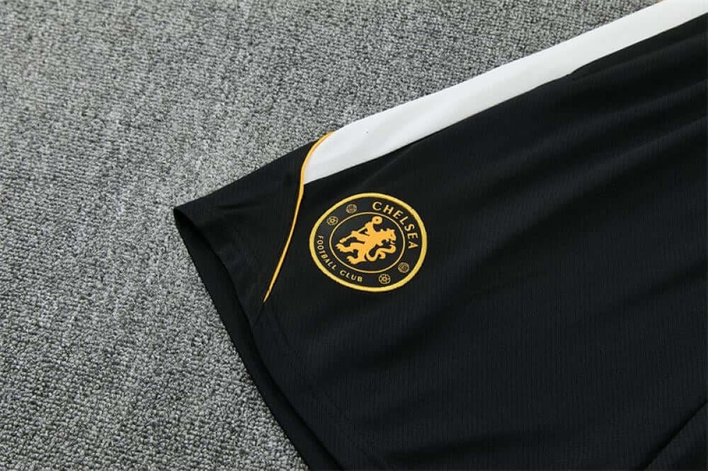 Chelsea 2026/27 Strike Training Kit