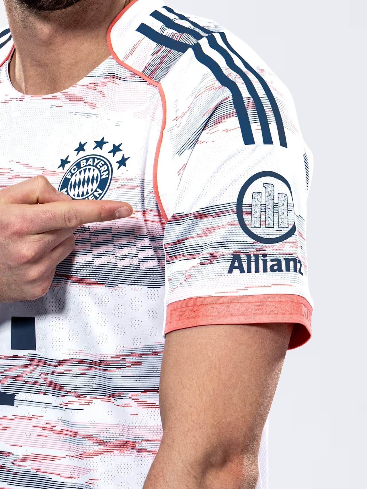 Bayern Munich Away Jersey 2025/26 - Müller Special Edition