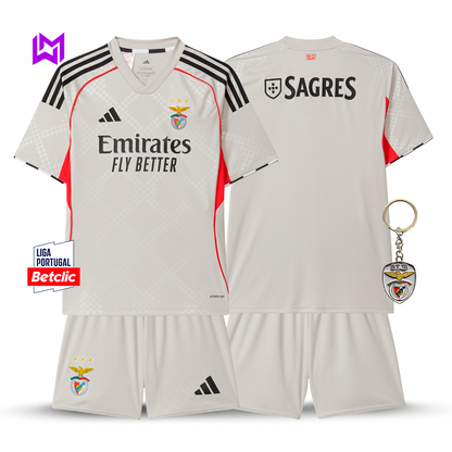 Conjunto Infantil Benfica Alternativa Bege 2025/26 - ÚLTIMAS UNIDADES