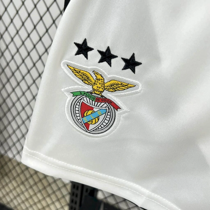 Conjunto Infantil Benfica Águia Branca 2025/26 - ÚLTIMAS UNIDADES! 🔥🦅