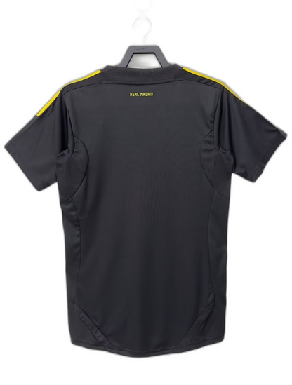 Real Madrid 11/12 Goalkeeper Black Jersey - Retro Version